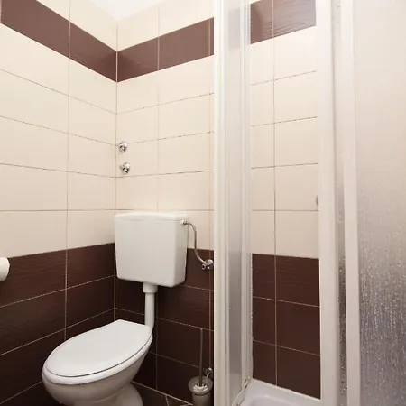 公寓 Family Friendly With A Swimming Pool Povljana, Pag - 244 *