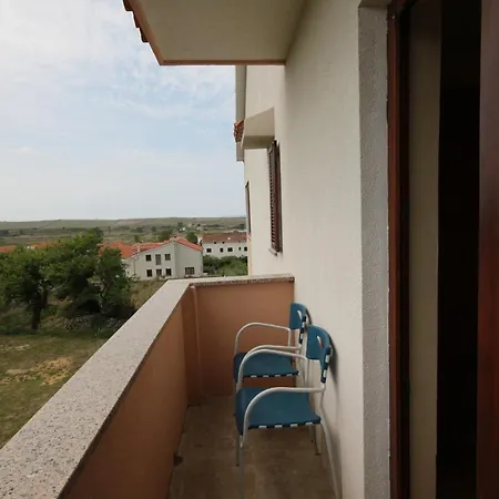 Family Friendly With A Swimming Pool Povljana, Pag - 244 *