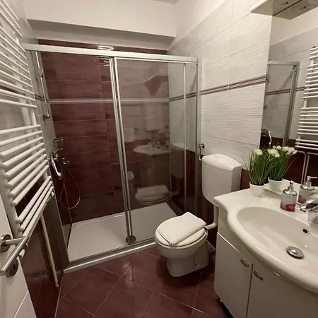 Family Friendly With A Swimming Pool Povljana, Pag - 244 波弗加纳