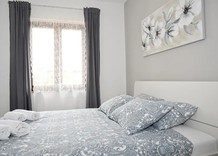 Apartman Family-friendly With Swimming Pool Povljana, Pag - 244 Povljana