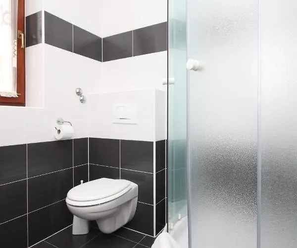 Apartman Family-friendly With Swimming Pool Povljana, Pag - 244 Povljana