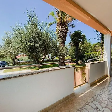 Family-Friendly Apartments With Swimming Pool Povljana, Pag - 244 Apartman *