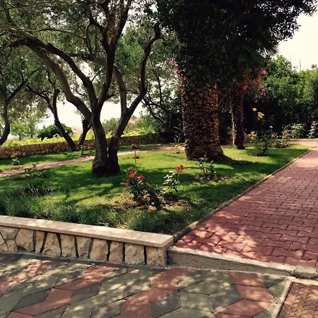 Family-Friendly Apartments With Swimming Pool Povljana, Pag - 244 *