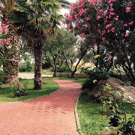 Apartman Family-Friendly Apartments With Swimming Pool Povljana, Pag - 244