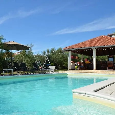 Family Friendly Apartments With A Swimming Pool Povljana, Pag - 244 *