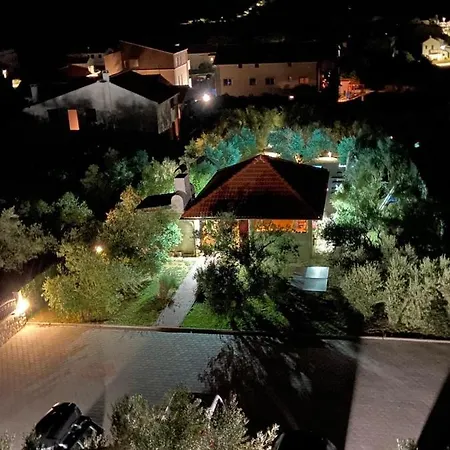Family Friendly Apartments With A Swimming Pool Povljana, Pag - 244