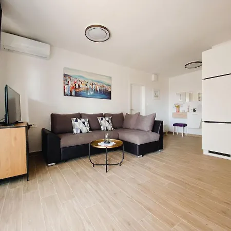 Family Friendly Apartments With A Swimming Pool Povljana, Pag - 244